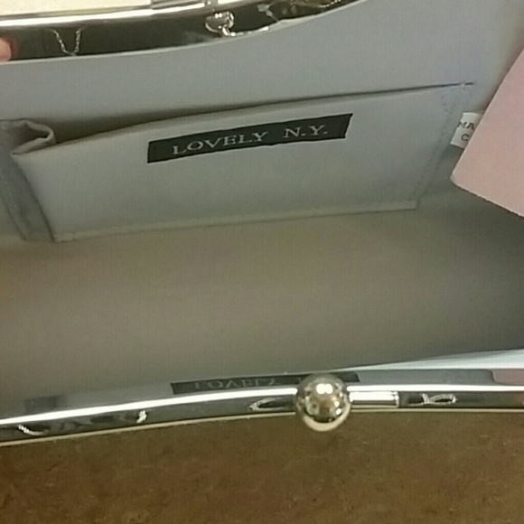 CLUTCH Purse, Faux Snake Skin, Short Chain Strap - Picture 5 of 7